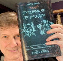 **The Black Rose SpellBook Leather Ed.**